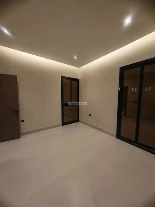 فيلا 4 غرف في العارض 6