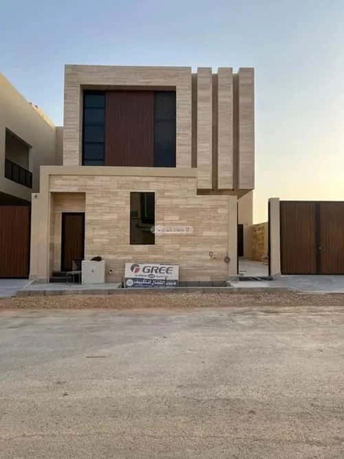 5 bedroom villa in Al Mahdiyyah 2