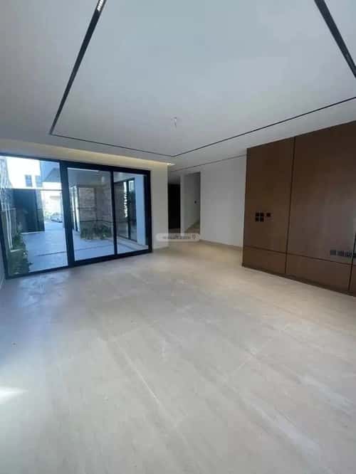 فيلا 7 غرف في المهدية 5