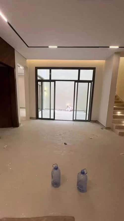 6 bedroom villa in Al Mahdiyyah 2