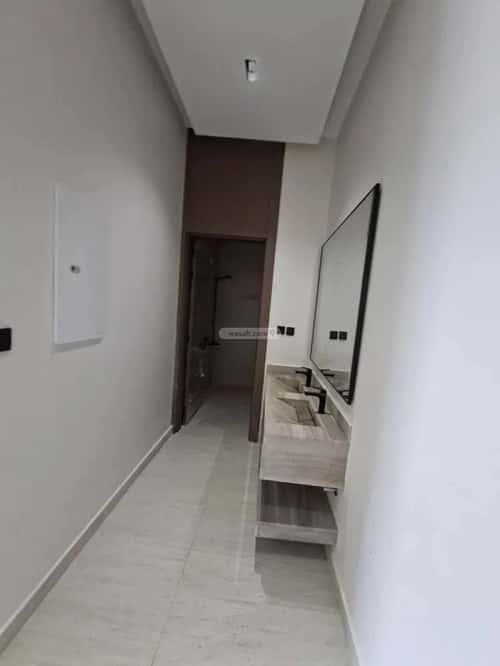 5 bedroom floor in Al Janadriyah 9