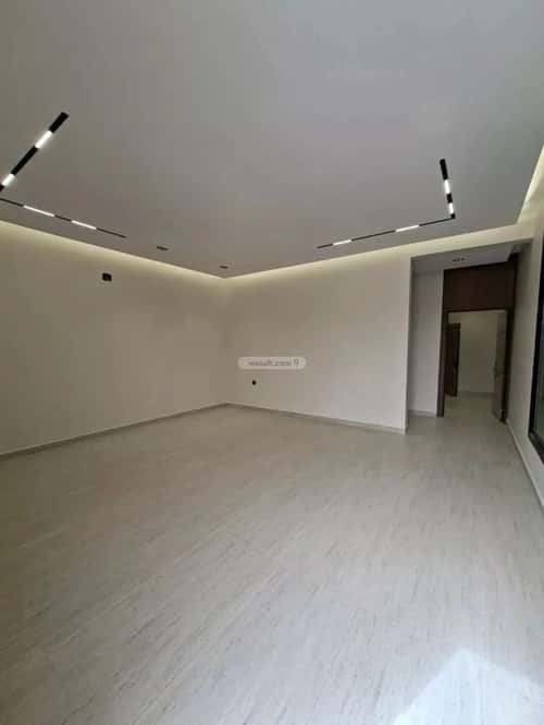 5 bedroom floor in Al Janadriyah 10