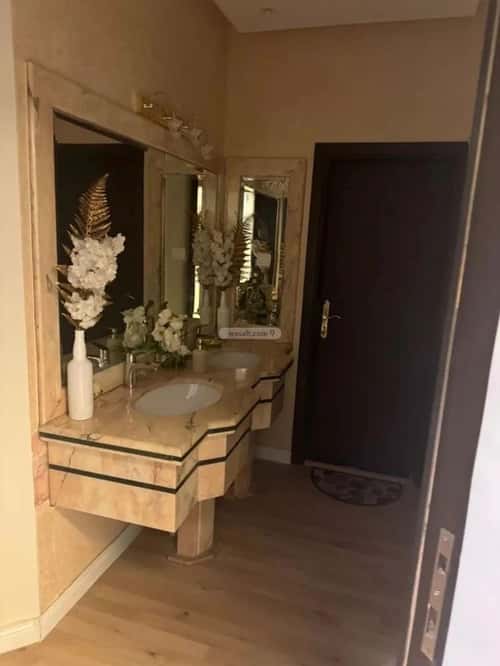 فيلا 5 غرف في التعاون 9