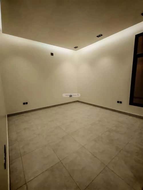 دور 6 غرف في المونسية 8