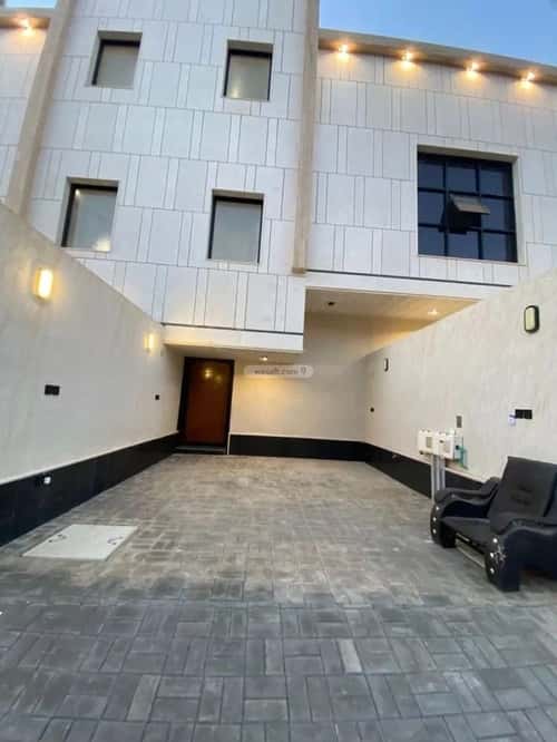 دور 6 غرف في المونسية 12