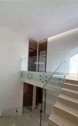 فيلا 5 غرف في المهدية 15