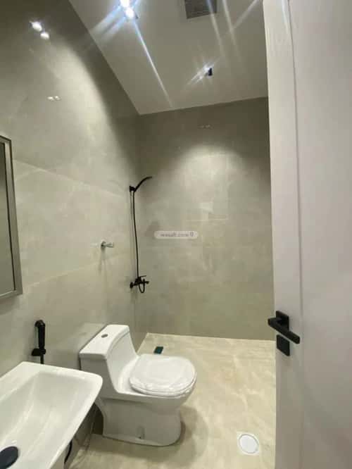 شقة 4 غرف في القادسية 8