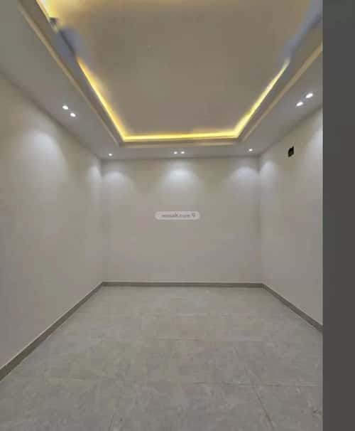 شقة 6 غرف في طيبة 5