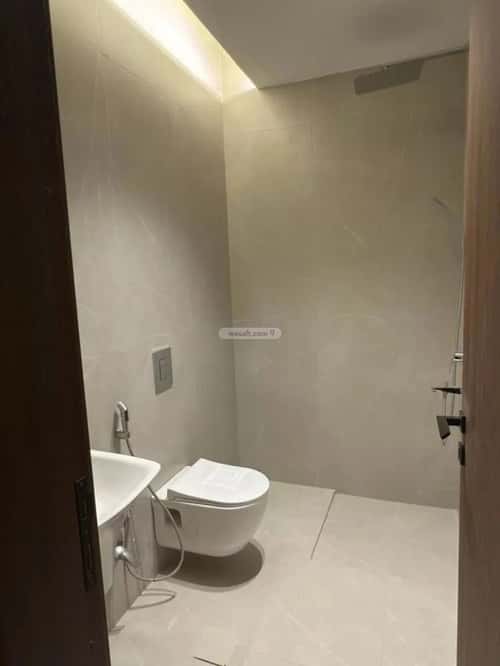 فيلا 5 غرف في الملقا 11