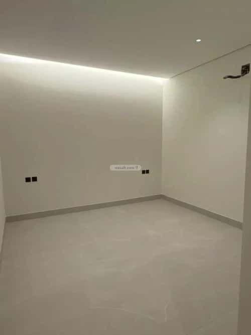 فيلا 5 غرف في الملقا 13