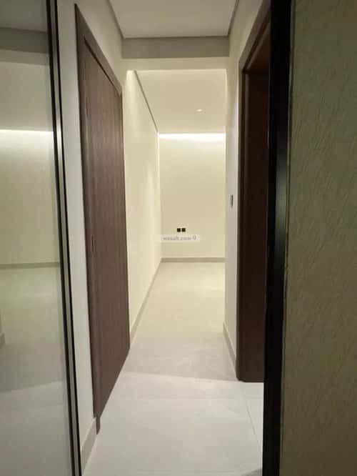 فيلا 5 غرف في الملقا 8