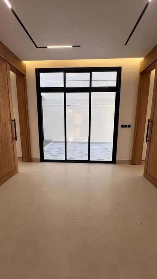 فيلا 7 غرف في المهدية 5