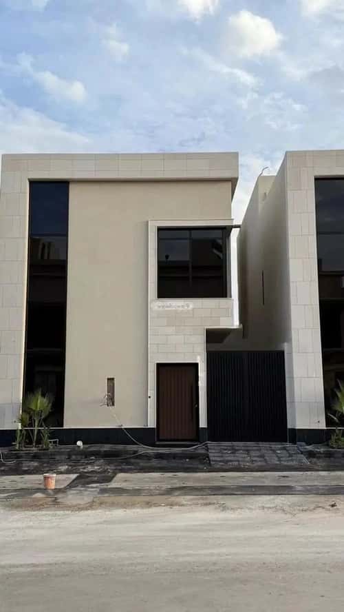 6 bedroom villa in Al Mahdiyyah 3