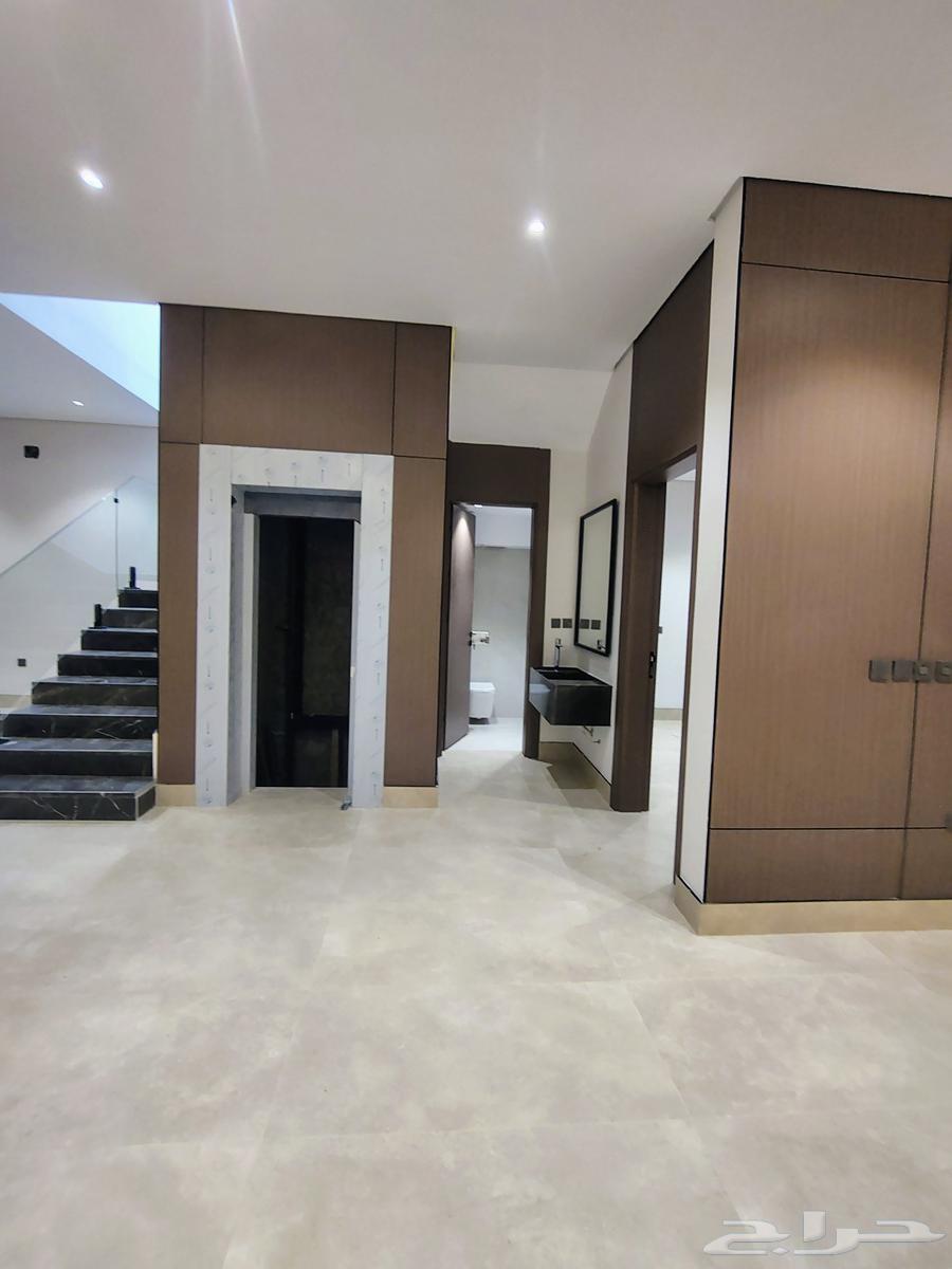 فيلا 5 غرف في المهدية 10