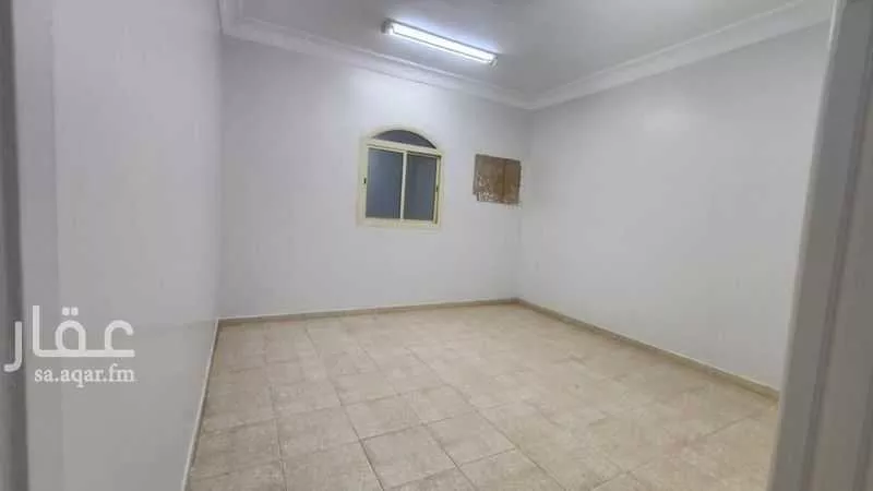 شقة 4 غرف في الأمير عبدالمجيد 5