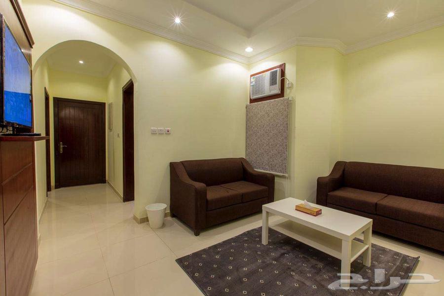 شقة 2 غرف في الروابي 10