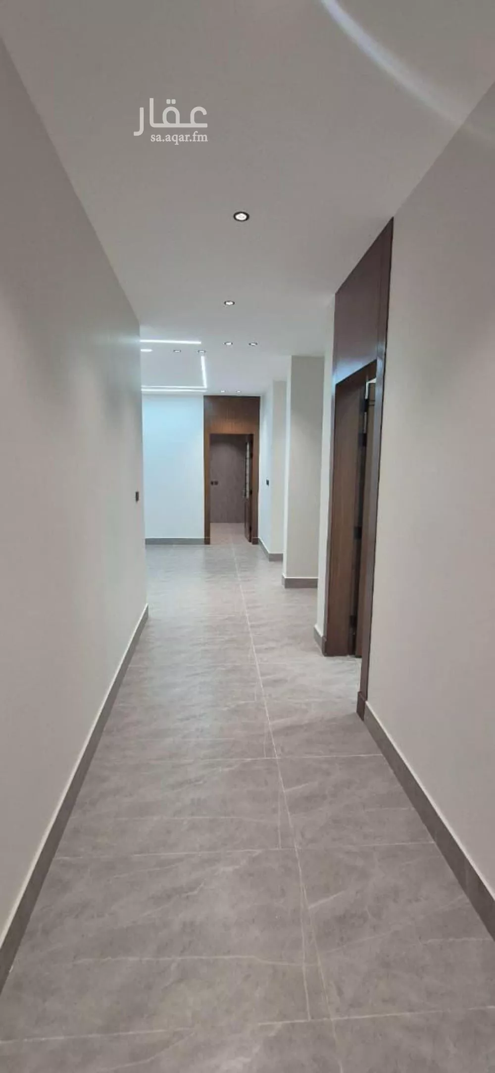 شقة 7 غرف في ضاحية الملك فهد 7