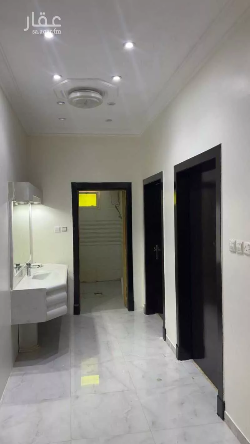 فيلا 4 غرف في اليرموك 3