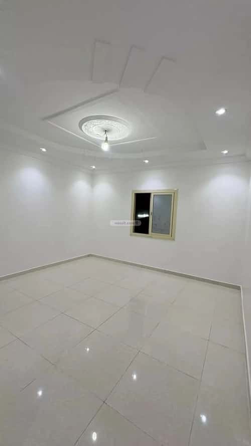 شقة 4 غرف في الروابي 4