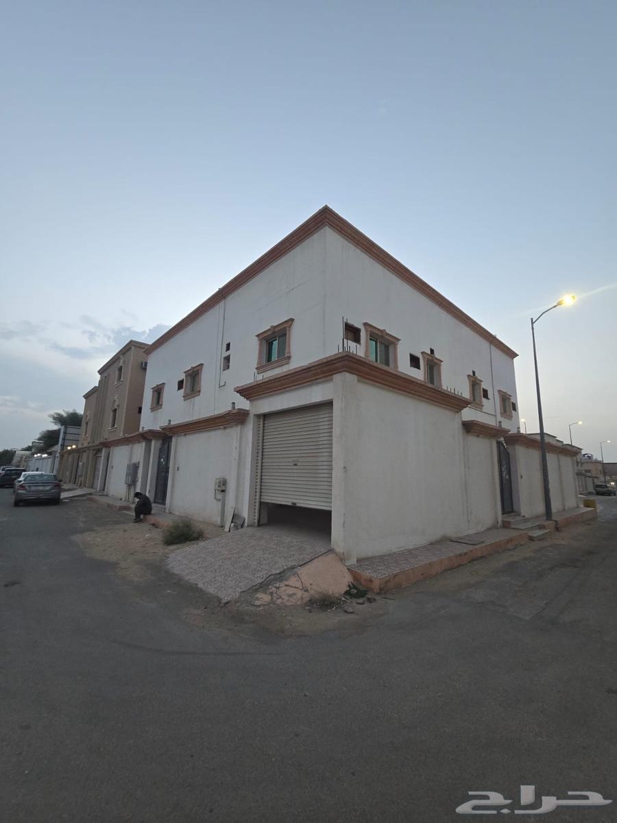 فيلا 15 غرف في النايفية 2