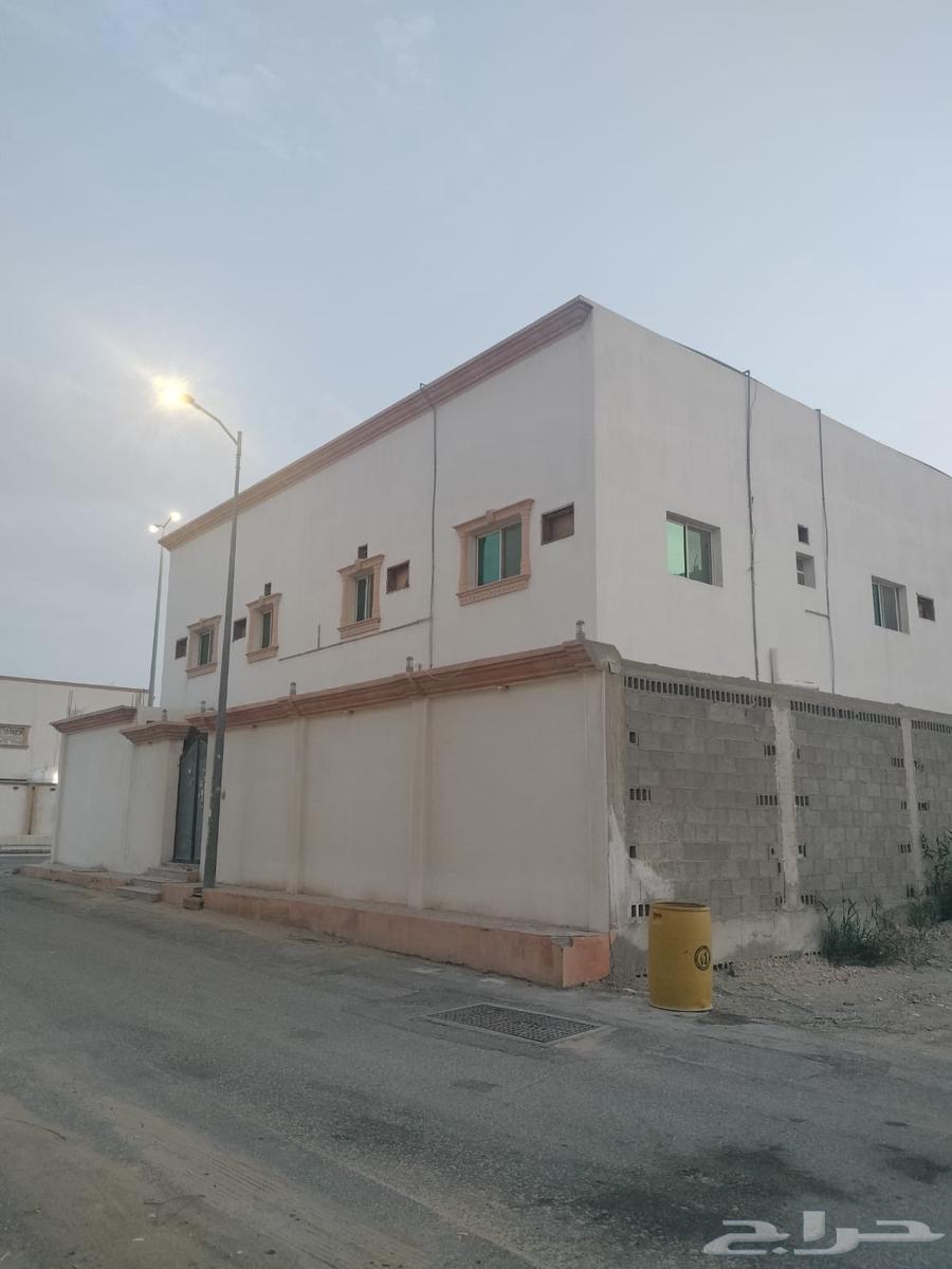 فيلا 15 غرف في النايفية 4