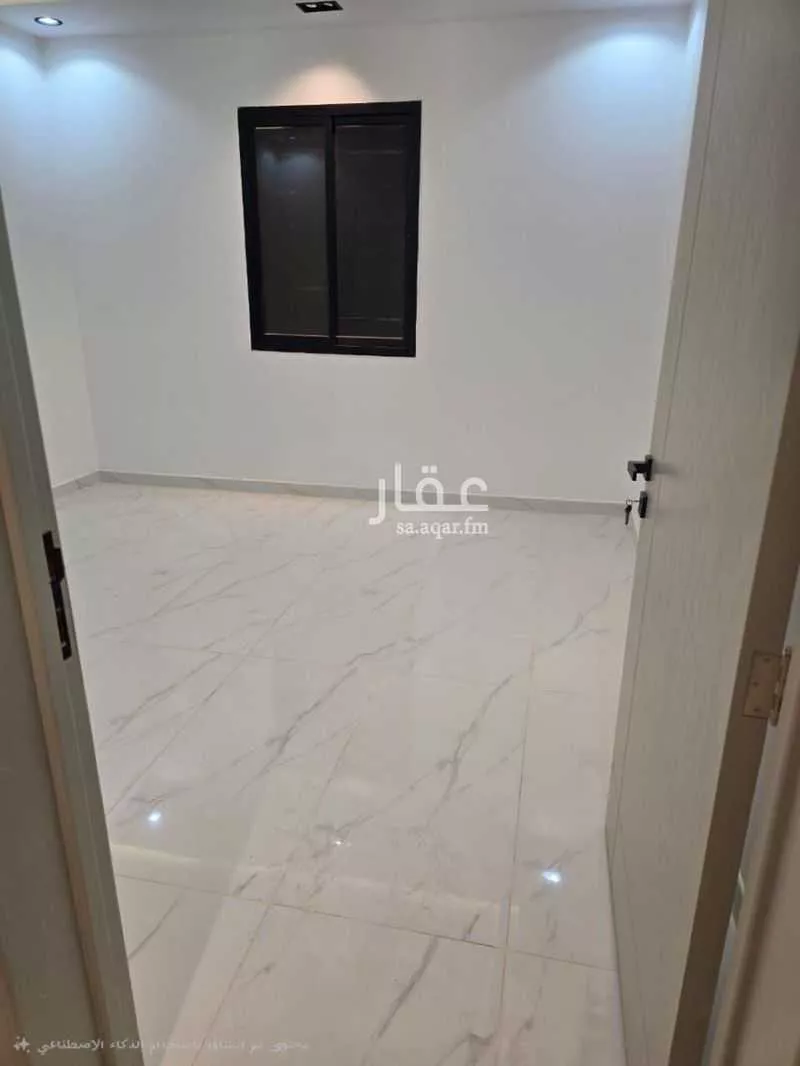 فيلا 4 غرف في بدر 5