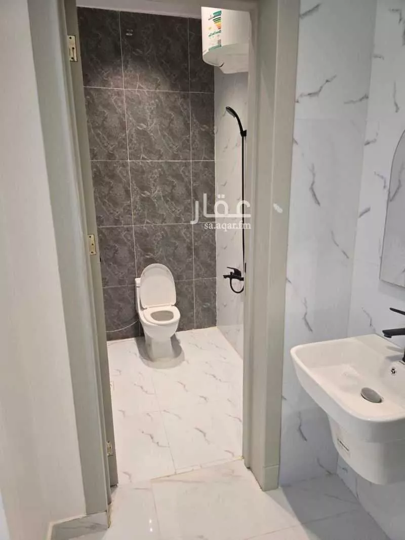 فيلا 4 غرف في بدر 8