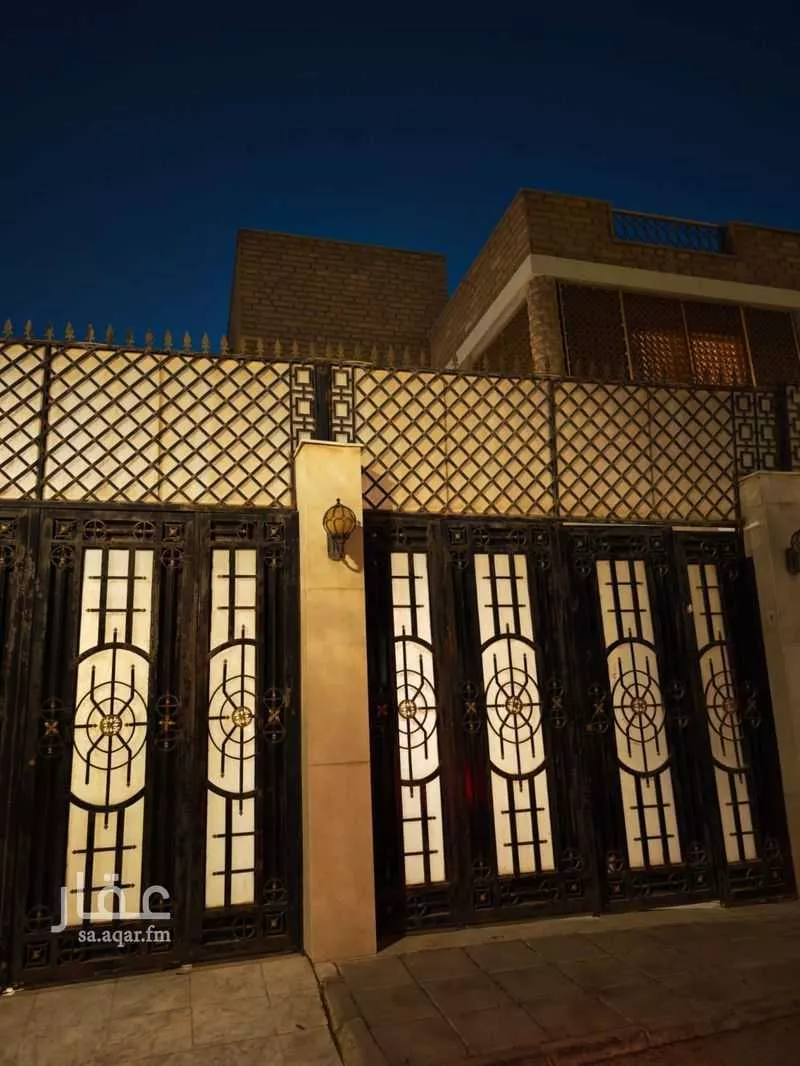 فيلا 10 غرف في العليا 6