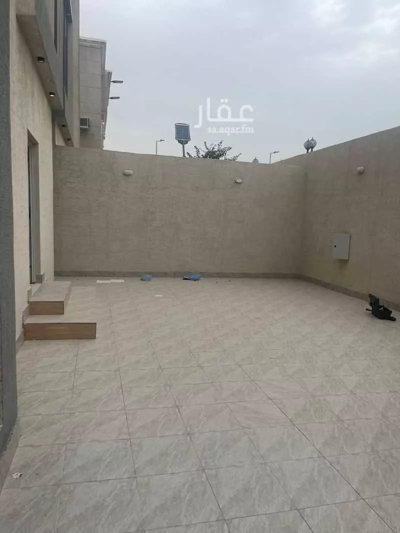 فيلا 7 غرف في اللؤلؤ 5