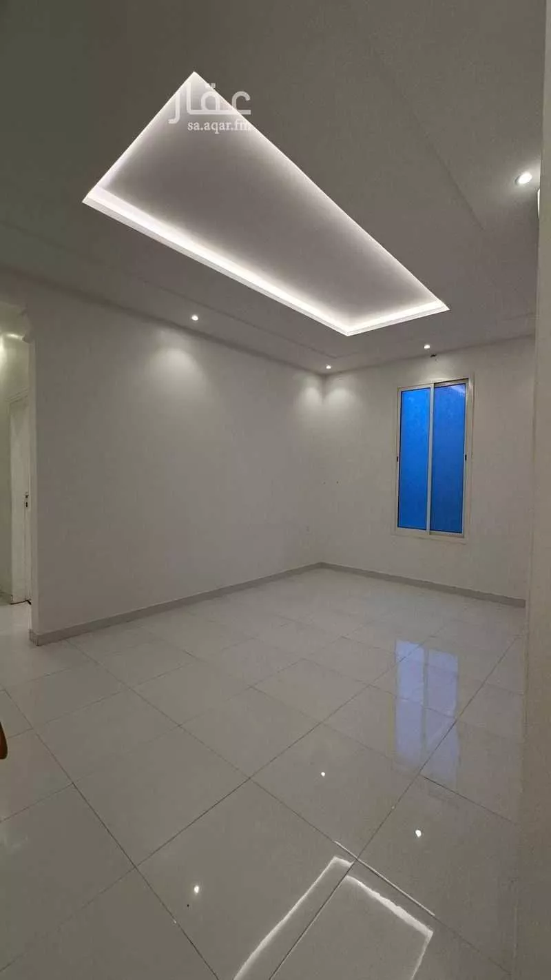 دور 3 غرف في العارض 8