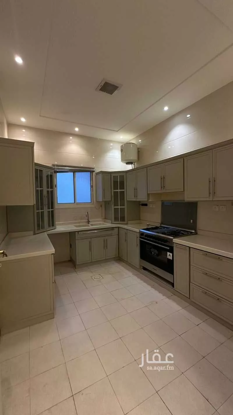 دور 3 غرف في العارض 9