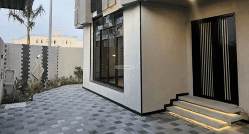 فيلا 8 غرف في الشراع 5