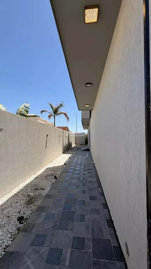 فيلا 8 غرف في الشراع 6