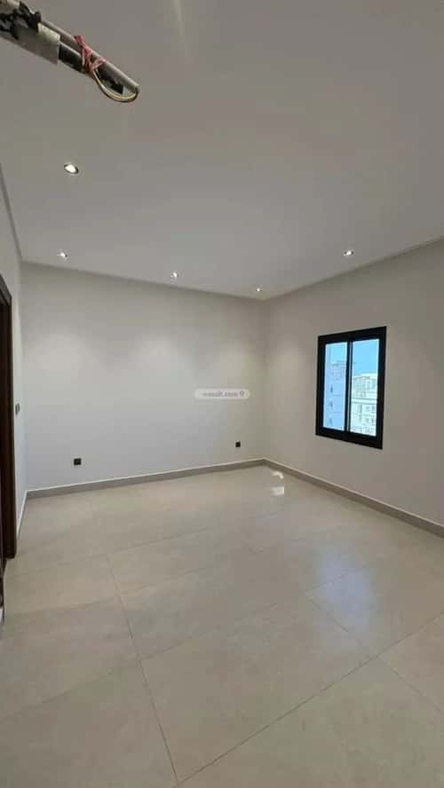 شقة 3 غرف في الروضة 3