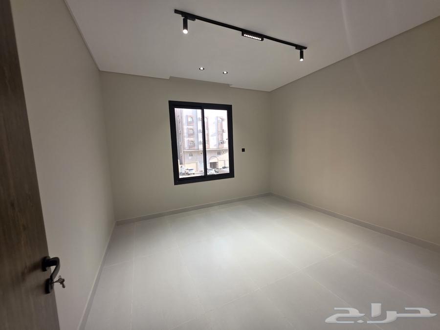 شقة 5 غرف في الشوقية 10