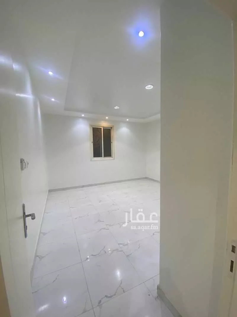 شقة 4 غرف في العارض 4