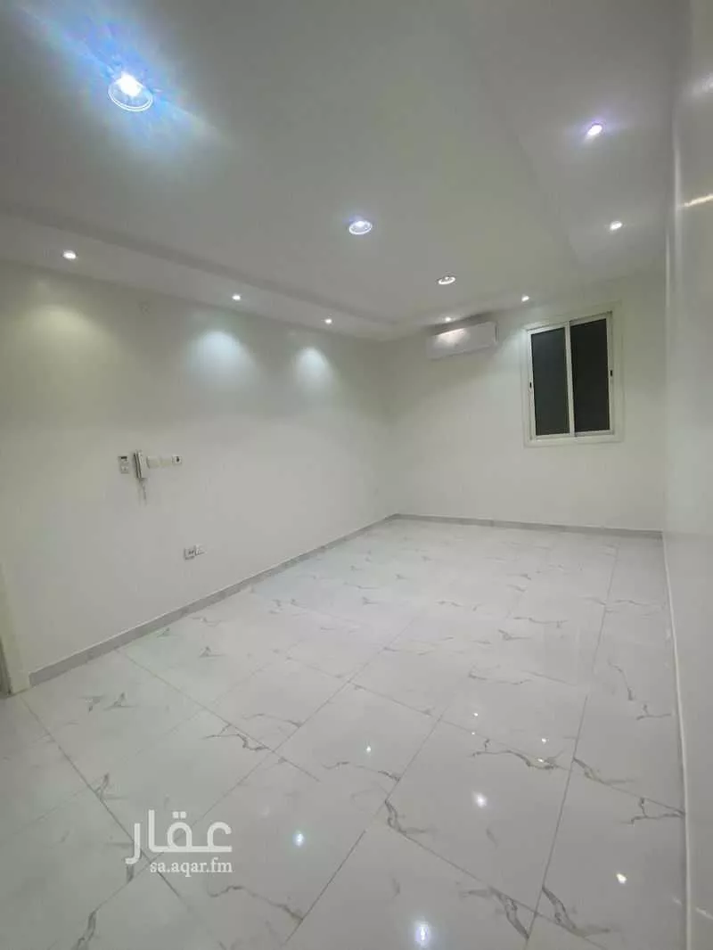 شقة 4 غرف في العارض 8