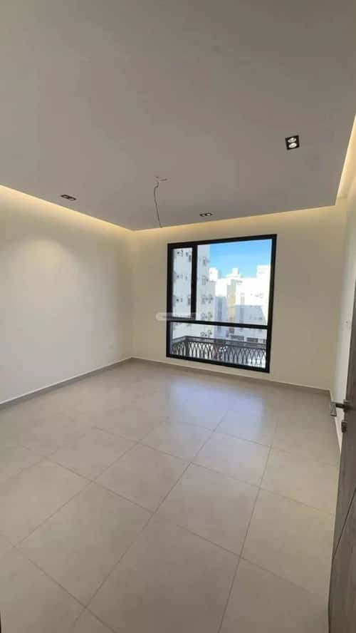 شقة 4 غرف في الواحة 6