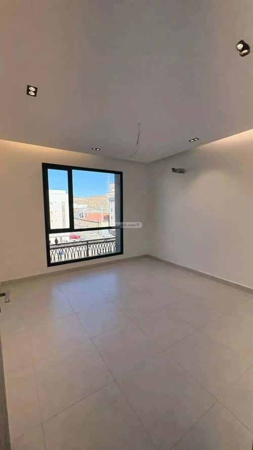 شقة 4 غرف في الواحة 7