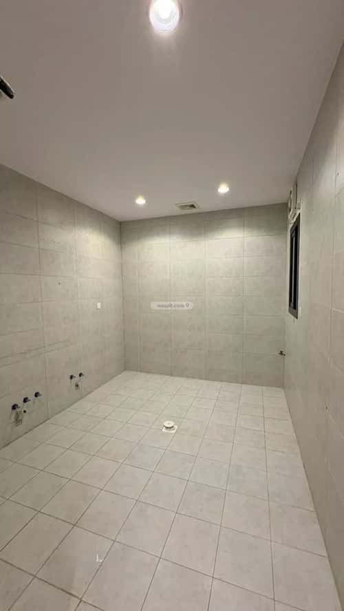 شقة 4 غرف في الواحة 8