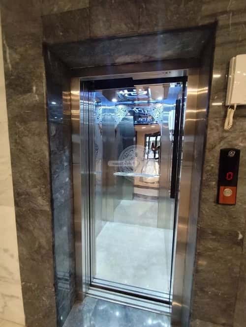 شقة 5 غرف في طيبة 9