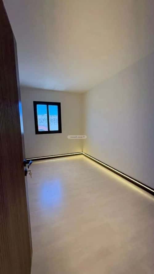 فيلا 8 غرف في الشراع 12