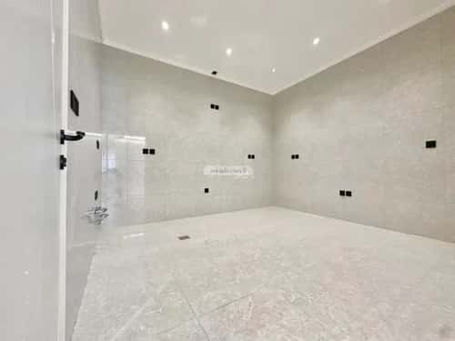 5 bedroom apartment in Al Salamah 10