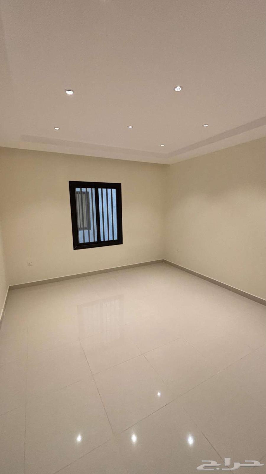 شقة 5 غرف في الدفاع 13