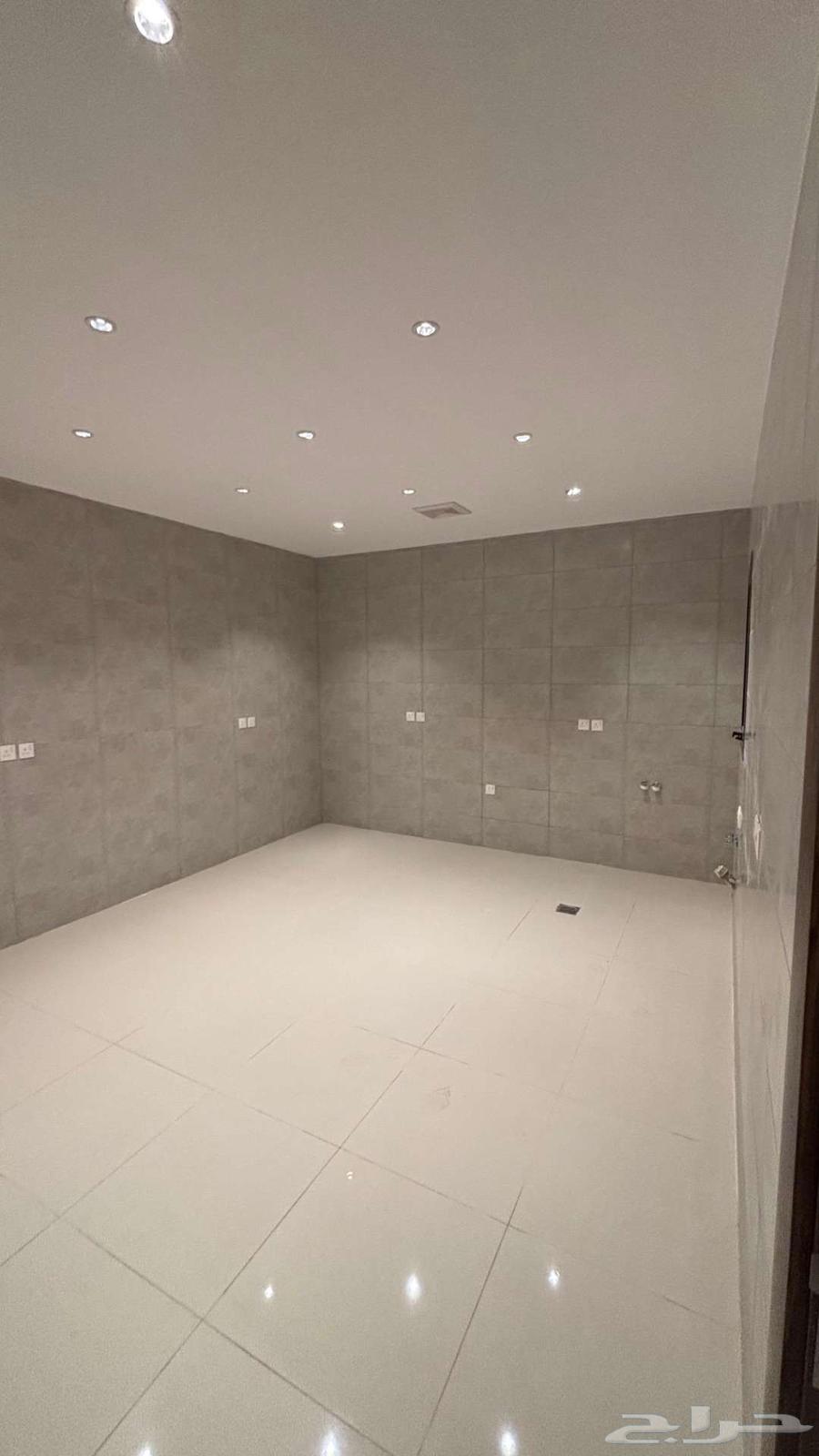 شقة 5 غرف في الدفاع 7