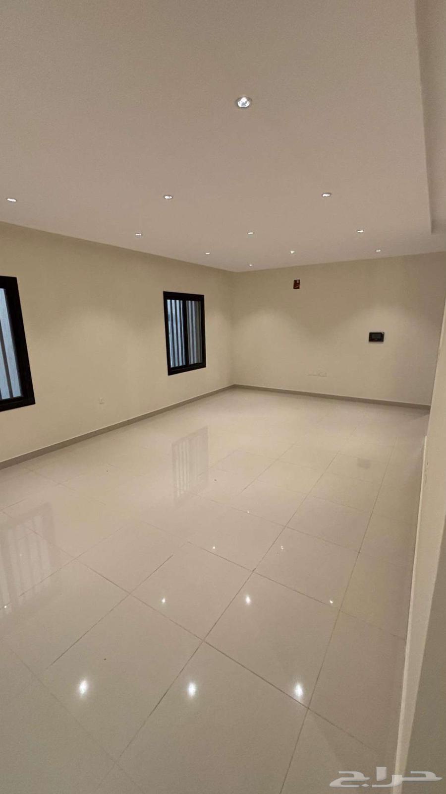 شقة 5 غرف في الدفاع 8