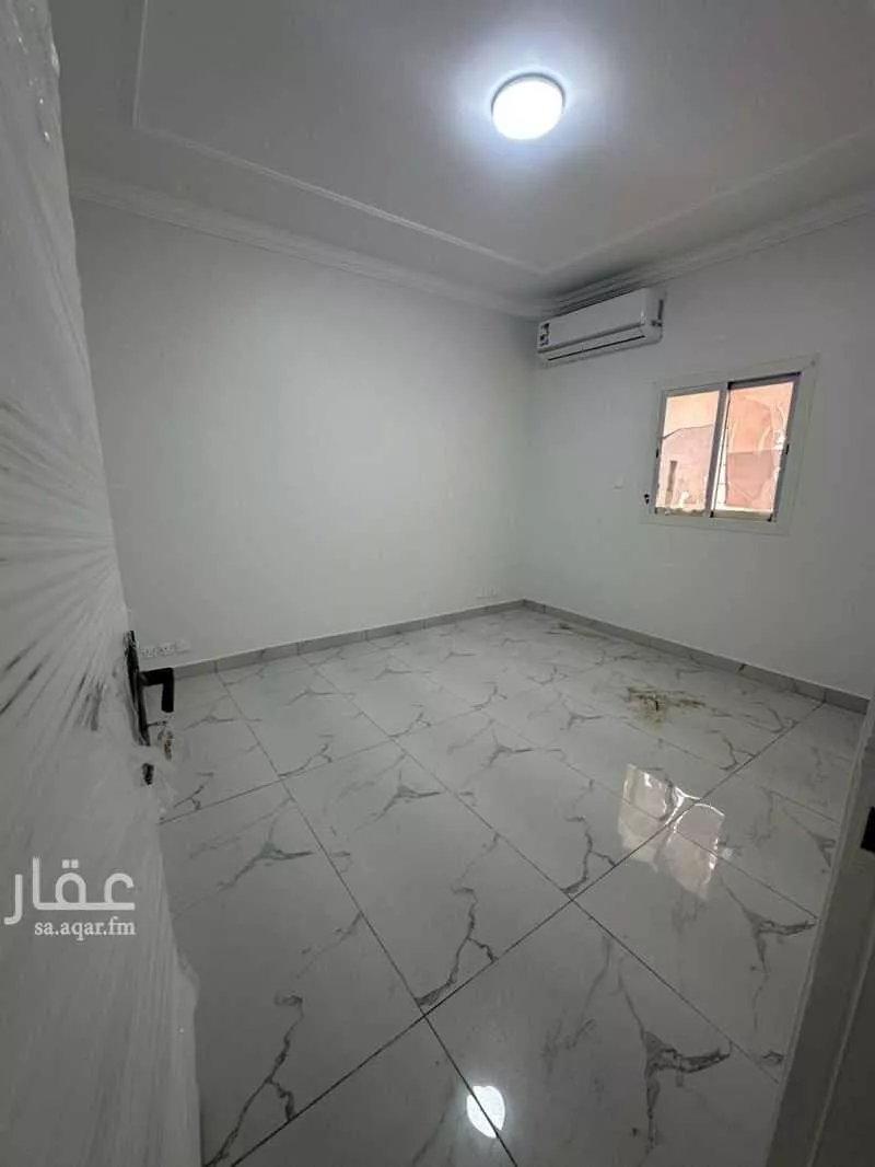 فيلا 6 غرف في النعيم 4