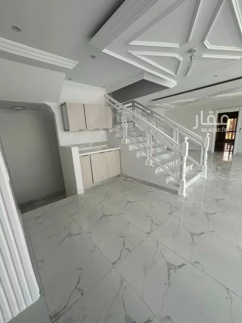 فيلا 6 غرف في النعيم 8