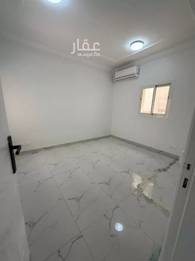 فيلا 6 غرف في النعيم 10