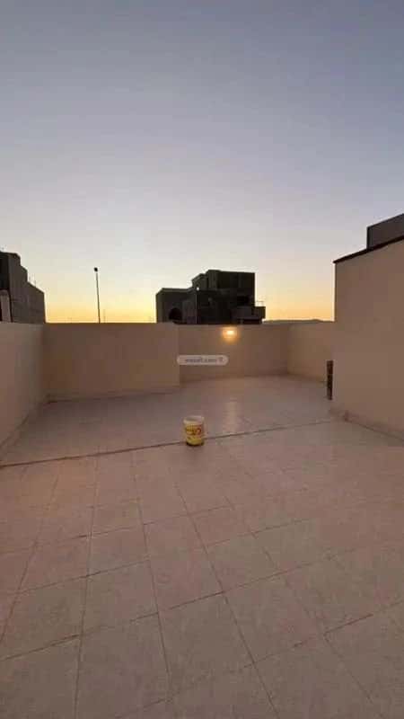 دور 5 غرف في نبلاء 12